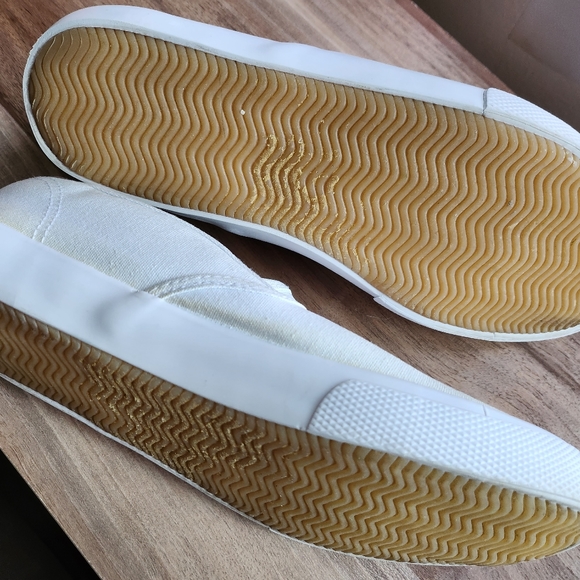 Womens White slip on Amazon essentials sneaker 8 - Picture 6 of 9